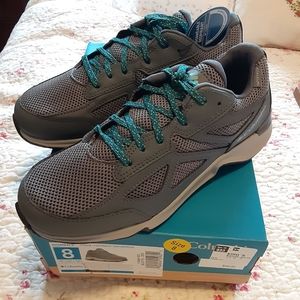 Columbia Vitesse FastTrack hiking sneaker NWT  size 8